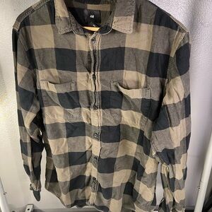 H&M - Brown Plaid Button-Up Shirt - Men’s Medium (M)